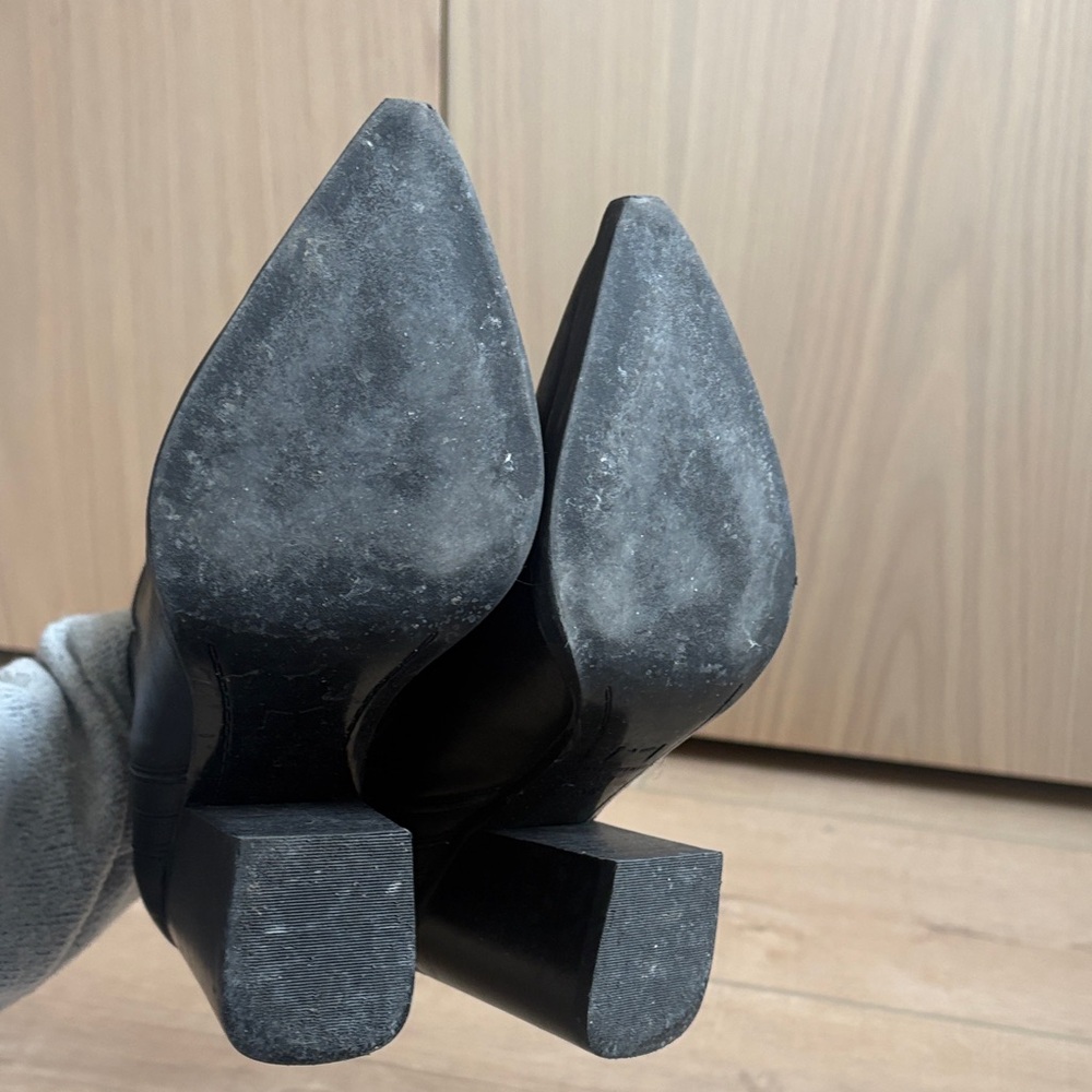 Marc Fisher Elegant Black Ankle Boots - Picture 5 of 9